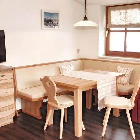 Apartment Stockinger B4 *